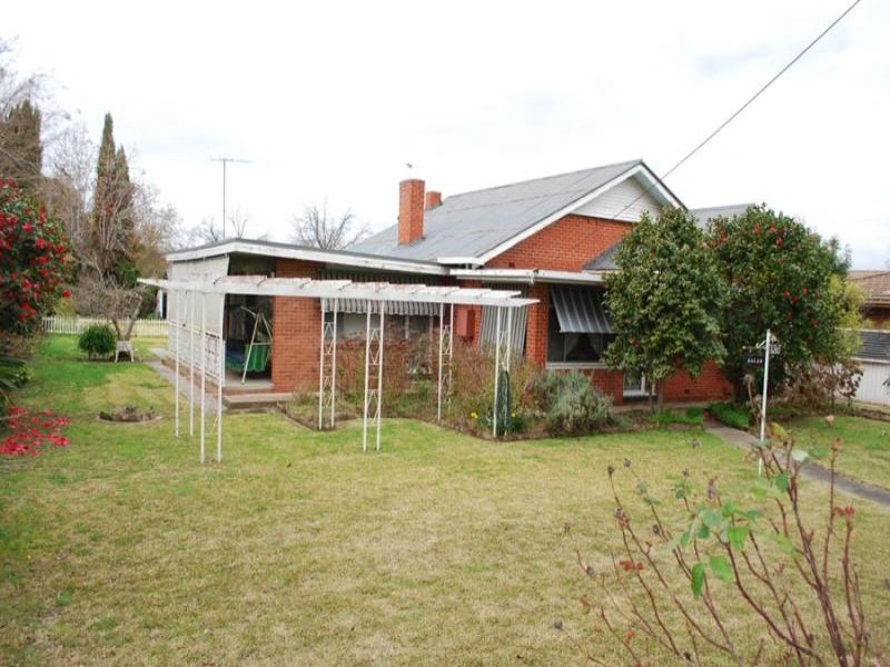 680 David St, Albury, NSW 2640 Property Details