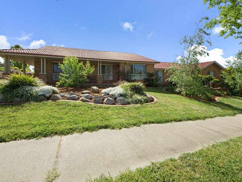 2 Hoad Place, Nicholls, ACT 2913