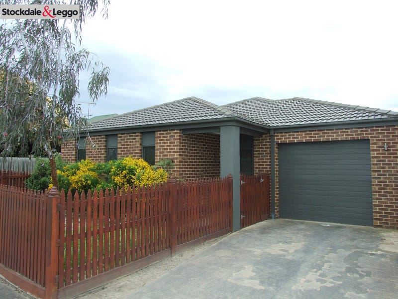 1/4 Linton Avenue, Moe, VIC 3825