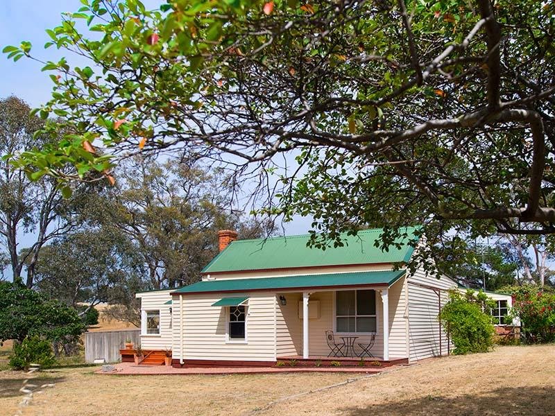 1 Twyford Street, Harcourt, VIC 3453