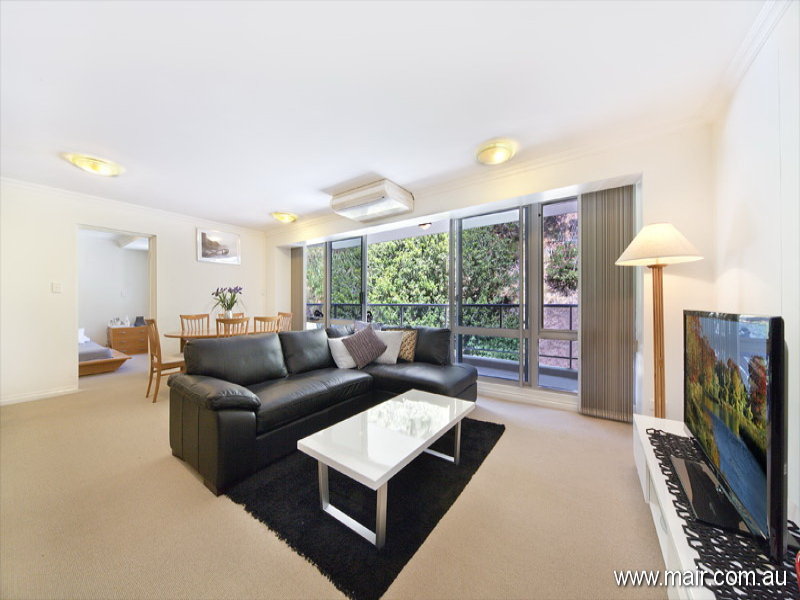 17/134 Mounts Bay Road, Perth, WA 6000 Property Details
