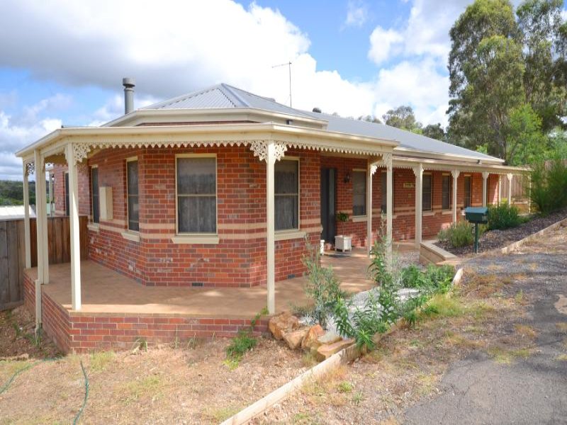 23 Farnsworth Street, Castlemaine, VIC 3450