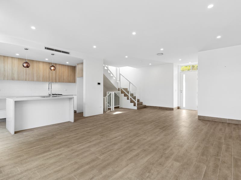 3/201 Parraweena Road, Miranda, NSW 2228 Townhouse for Rent