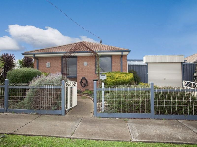 83 Banbury Crescent, Craigieburn, Vic 3064 Property Details