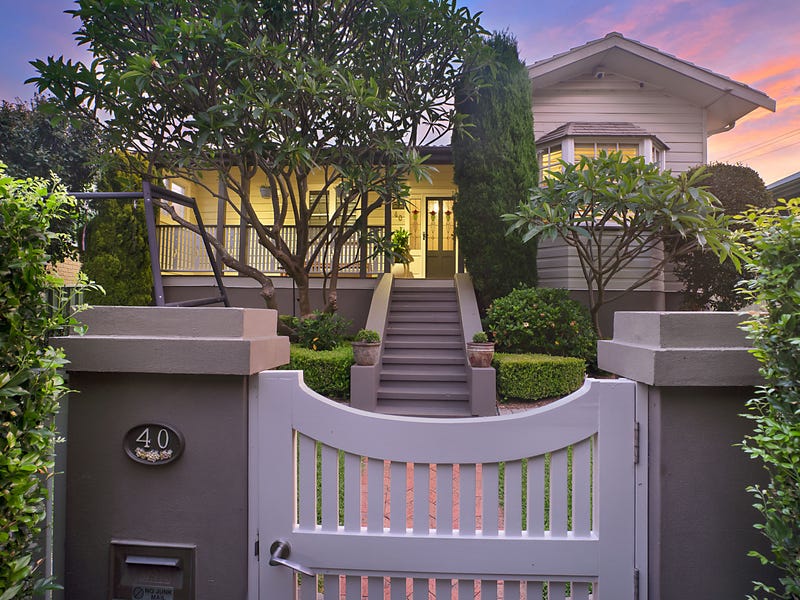 40 Clarence Road, New Lambton, NSW 2305