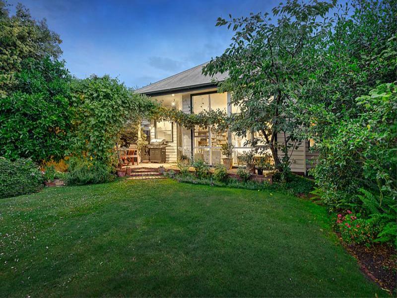 14 Allenby Road, Canterbury, Vic 3126 Property Details