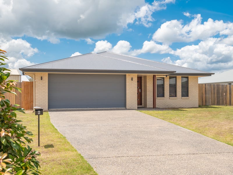 6 Cambridge Circuit, Southside, QLD 4570