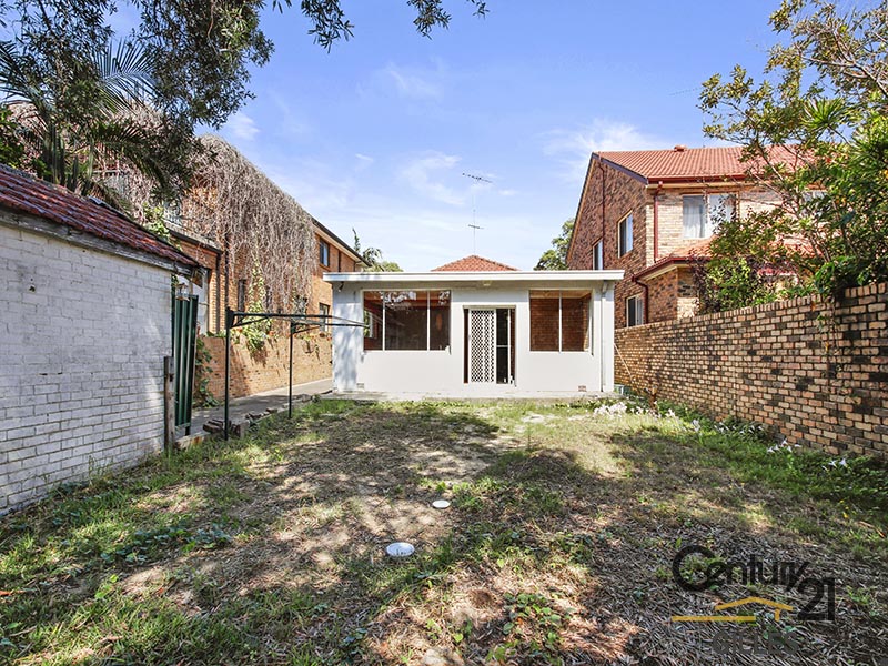 33 Leonard Avenue, Kingsford, NSW 2032 Property Details
