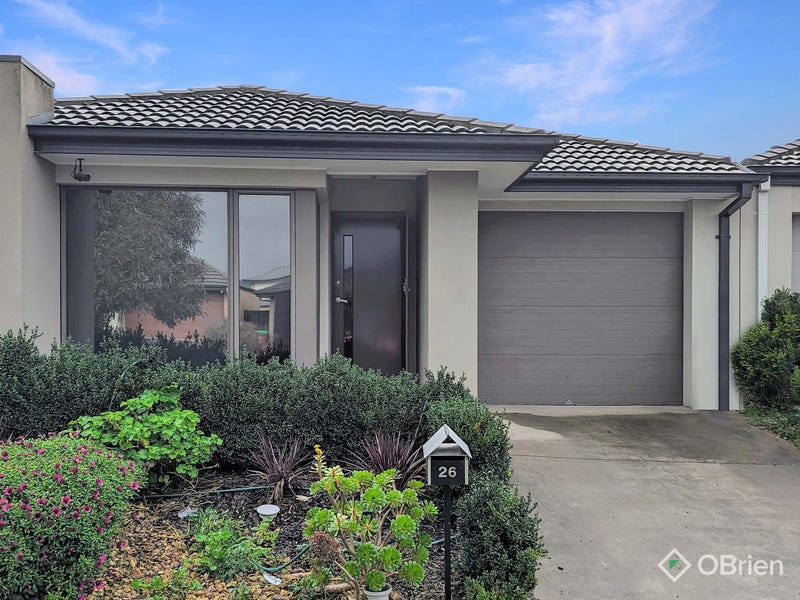 26 Kilmarnock Way, Clyde North, VIC