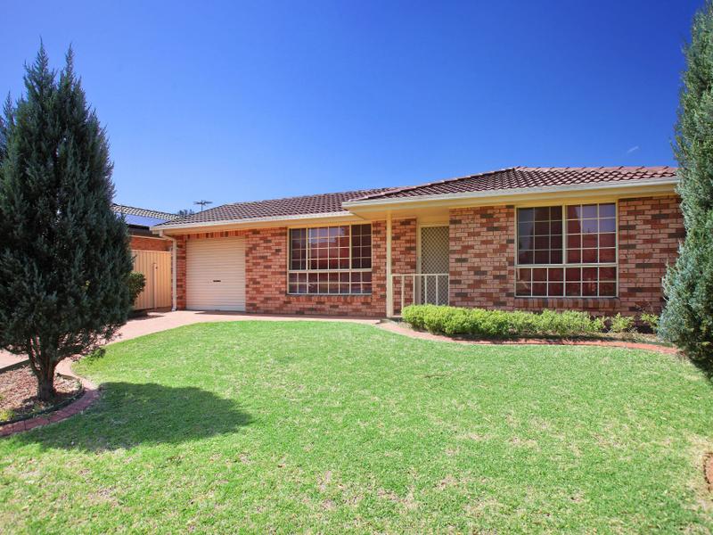 8 Willow Grove, Plumpton, NSW 2761
