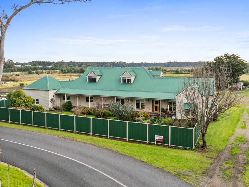 2B Finegan Court, Sale, Vic 3850 House for Sale