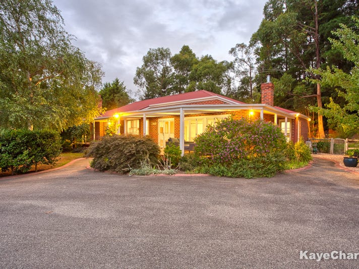 19 Rosebank Lane, Beaconsfield Upper, VIC 3808