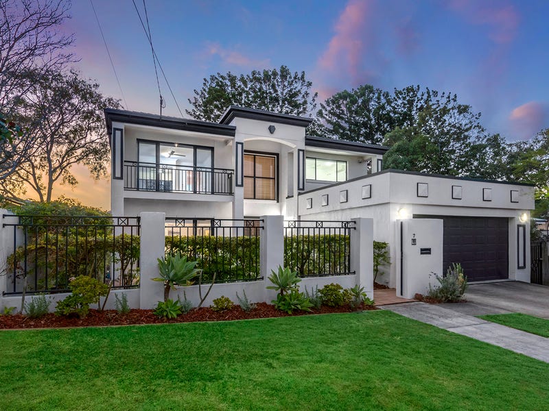 7 Cecile Street, Balmoral, Qld 4171 Property Details