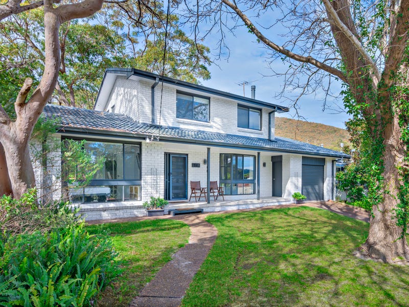 101 Ronald Avenue, Shoal Bay, NSW 2315