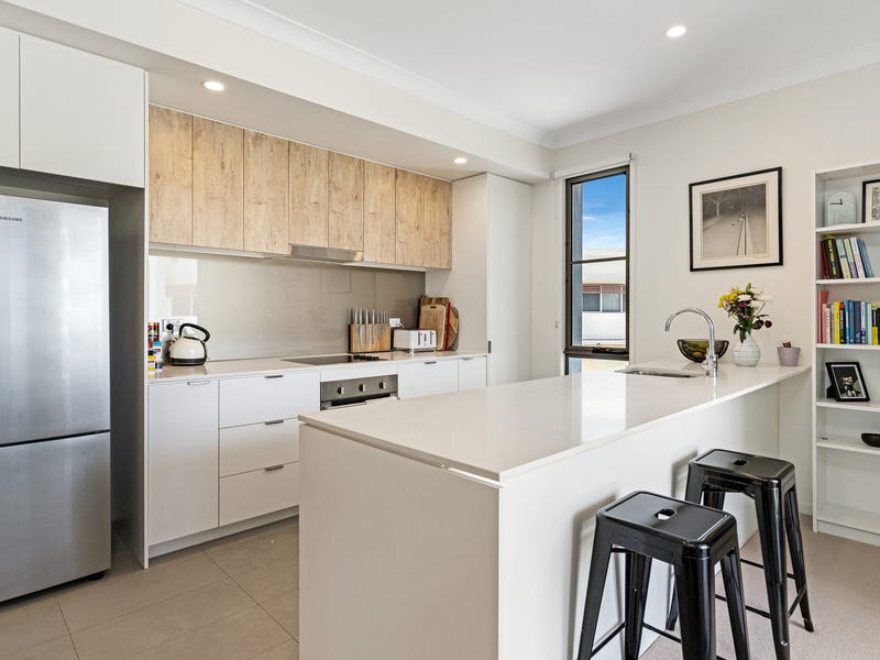 34/3400 Panorama Drive, Carrara, Qld 4211 Property Details