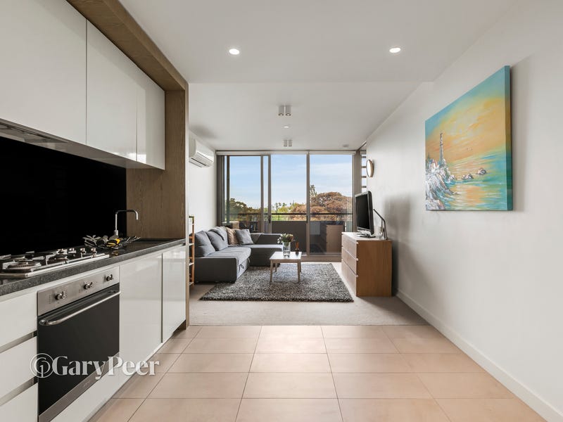 304/74 Queens Road, Melbourne, Vic 3004 Property Details