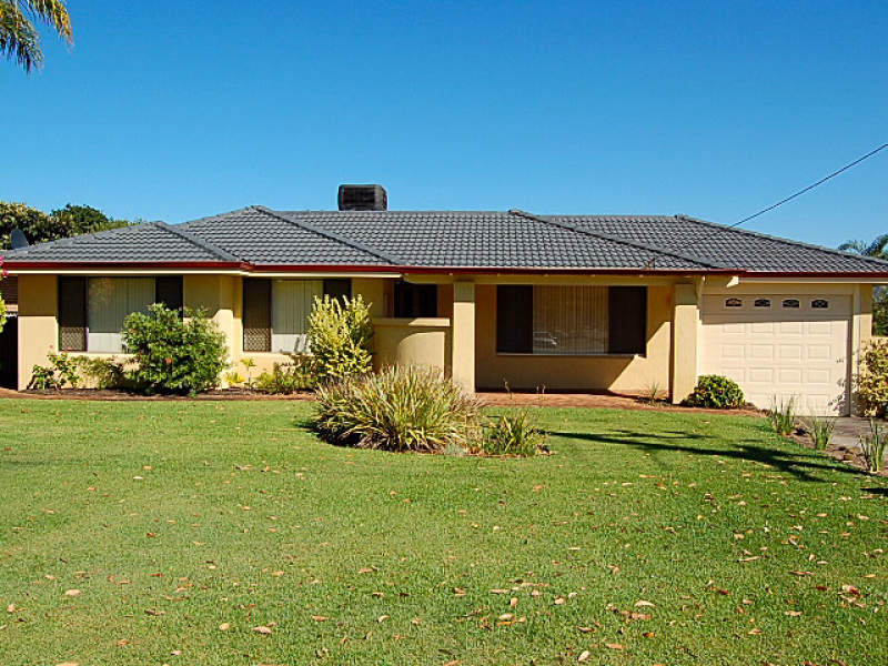 81 Berehaven Avenue, Thornlie, WA 6108 Property Details