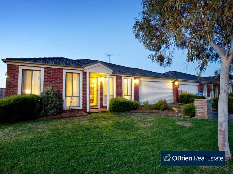 16 Grand Arch Way, Berwick, VIC