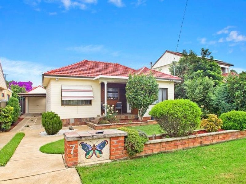 7 Highland Avenue, Toongabbie, NSW 2146 Property Details