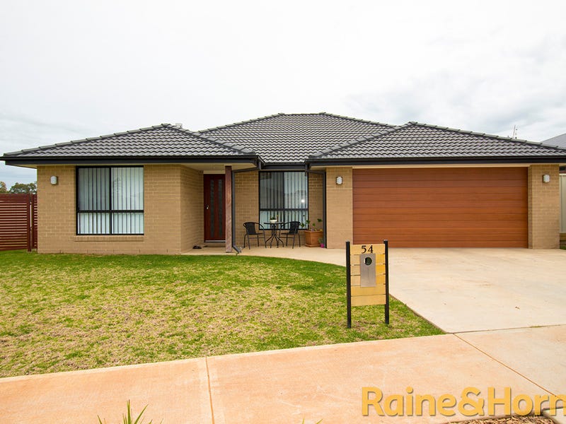 54 Holmwood Drive, Dubbo, NSW 2830
