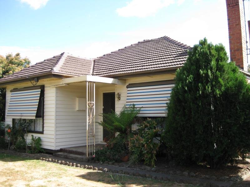 34 Elizabeth Street, Castlemaine, Vic 3450 Property Details