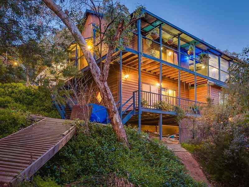 560 Brookton Highway, Roleystone, WA 6111