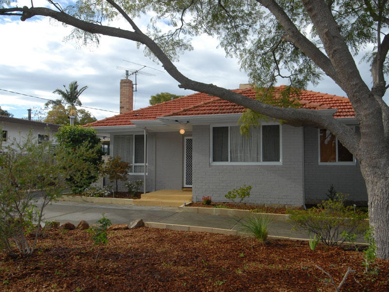 55 Hopkinson Way, Wilson, WA 6107 Property Details