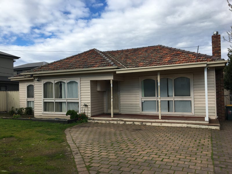 61 Snell Grove, Oak Park, VIC 3046