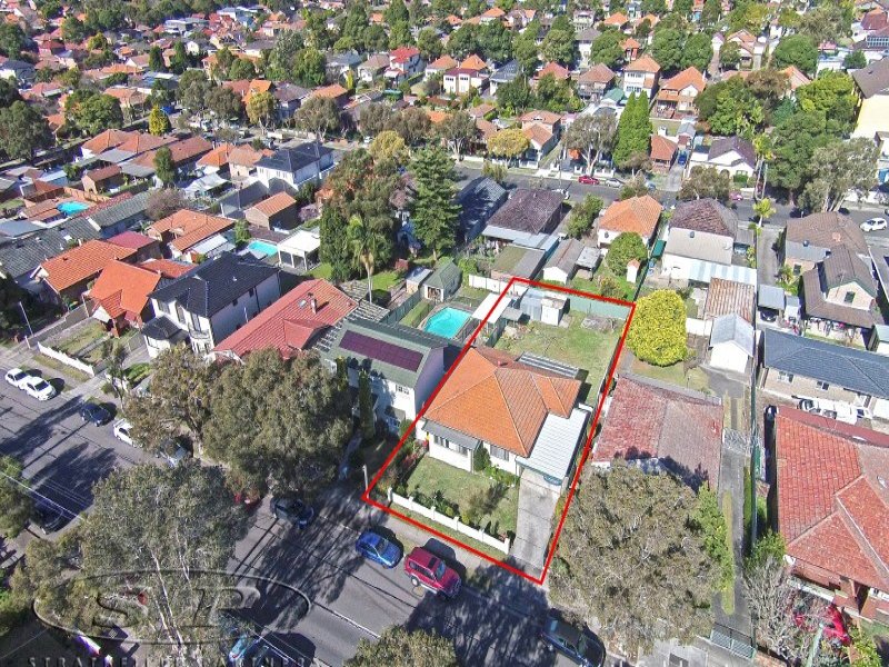 132 Wellbank Street, Concord, NSW 2137 Property Details