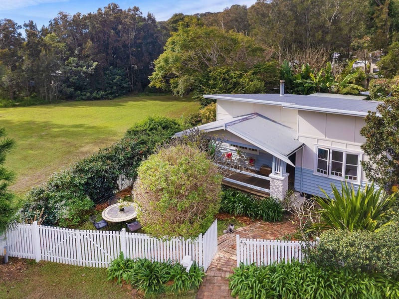 40 Venice Road, Pretty Beach, NSW 2257