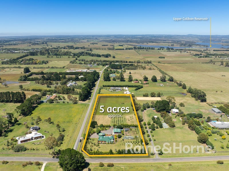 2 Rogers Drive, Vic 3444 House for Sale