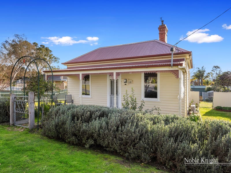 6 Duke Street, Yea, Vic 3717 House for Rent