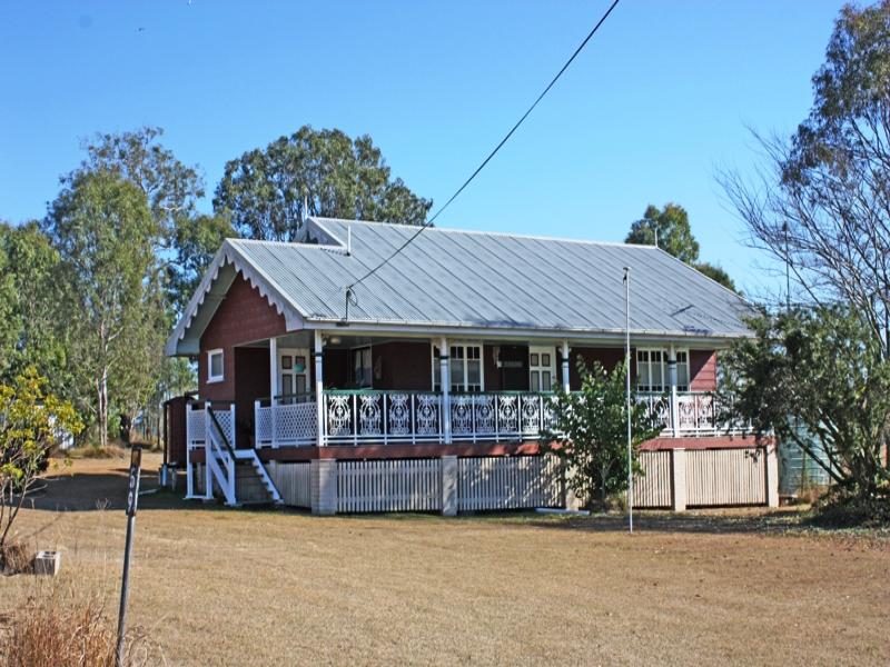 59 Colinton St, Toogoolawah, Qld 4313 Property Details