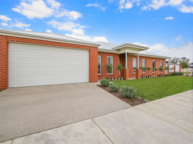2 Olivers Road, Benalla, Vic 3672 Property Details