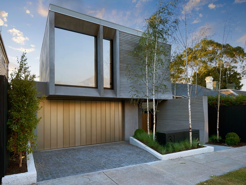 31 Mathoura Road, Toorak, Vic 3142 Property Details