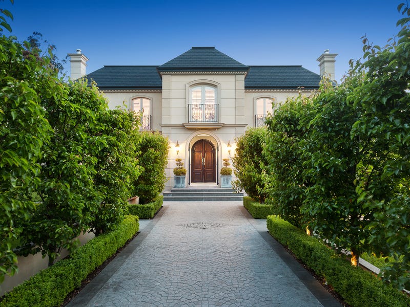 31 Knees Road, Park Orchards, VIC 3114