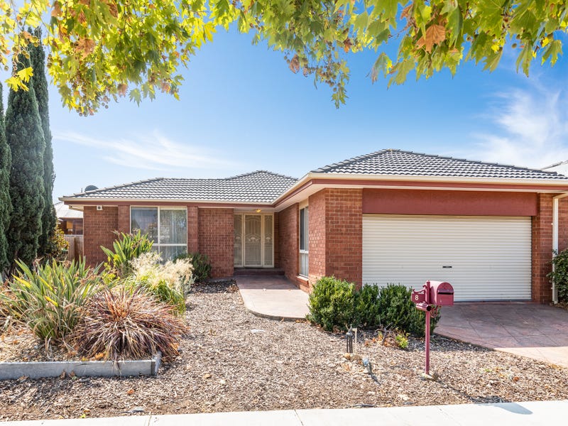 8 Sandstone Avenue, Seabrook, VIC 3028