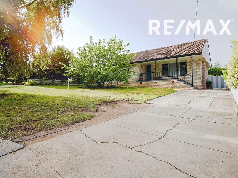 52 Nixon Crescent, Tolland, NSW 2650 Property Details