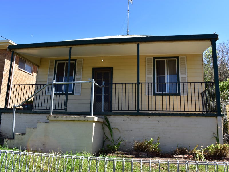 30 Gap Street, Parkes, NSW 2870 Property Details