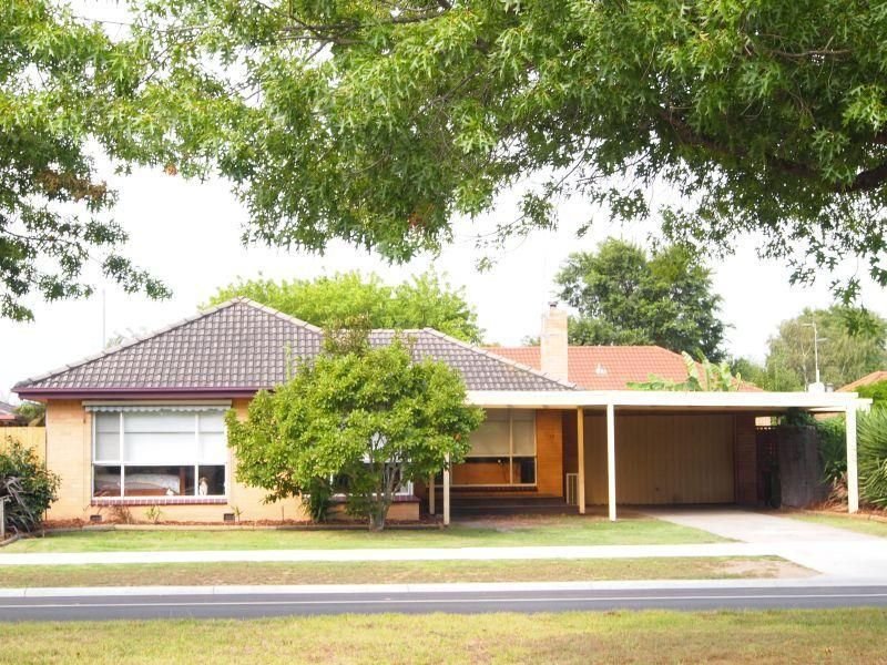 15 Grant Street, Bairnsdale, Vic 3875 Property Details