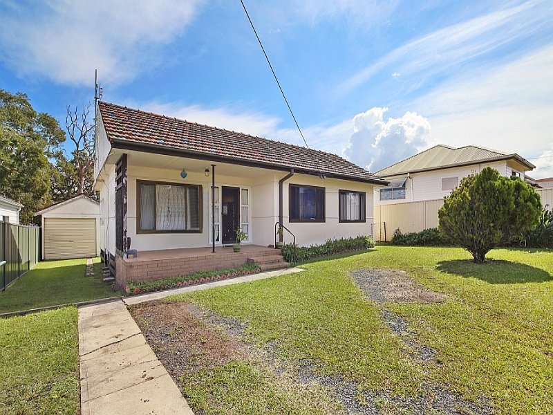 34 Victoria Avenue, Toukley, NSW 2263