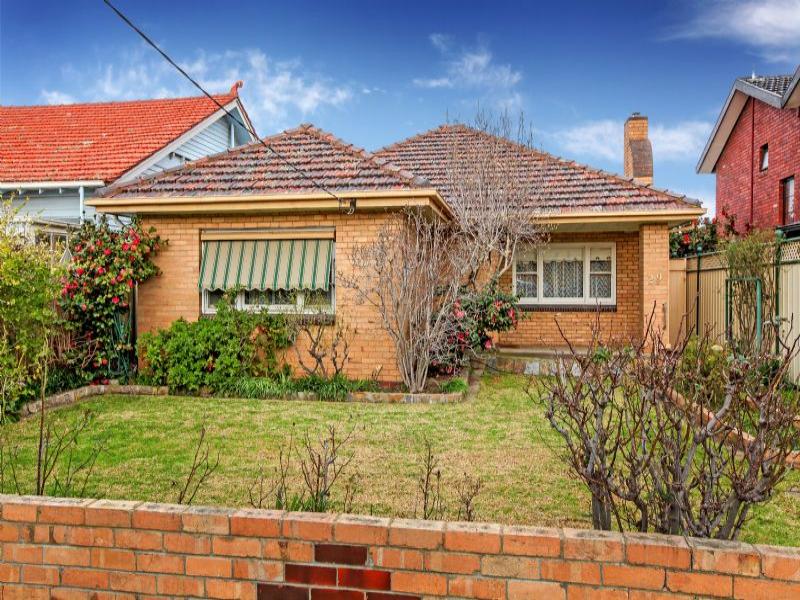 29 Clive Street, West Footscray, VIC 3012