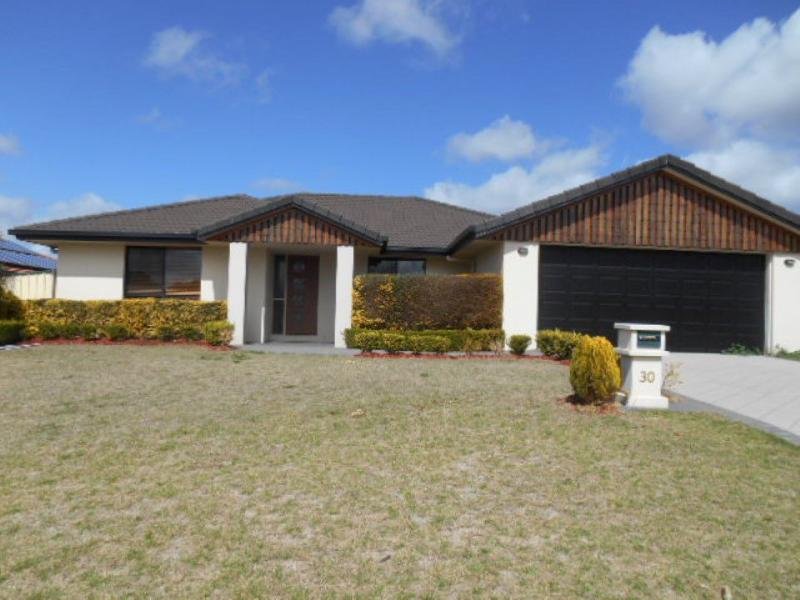 30 Baguley Street, Warwick, Qld 4370