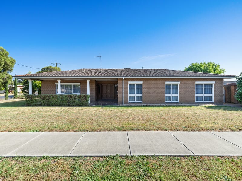 141 Clarke Street, Benalla, Vic 3672 House for Sale