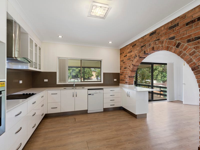 8 Finch Cres, Coffs Harbour, NSW 2450