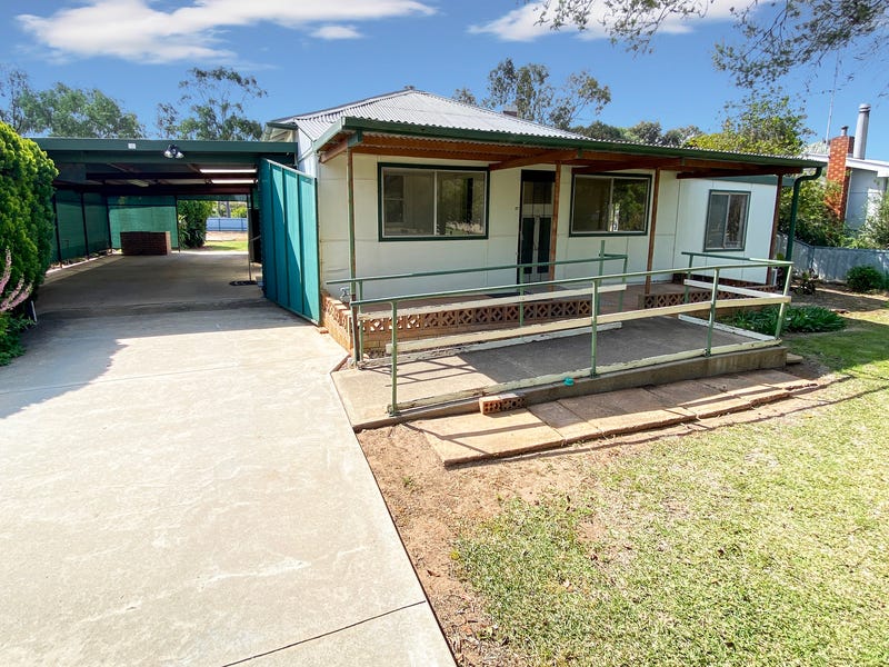 17 Demamiel Street, Darlington Point, NSW 2706