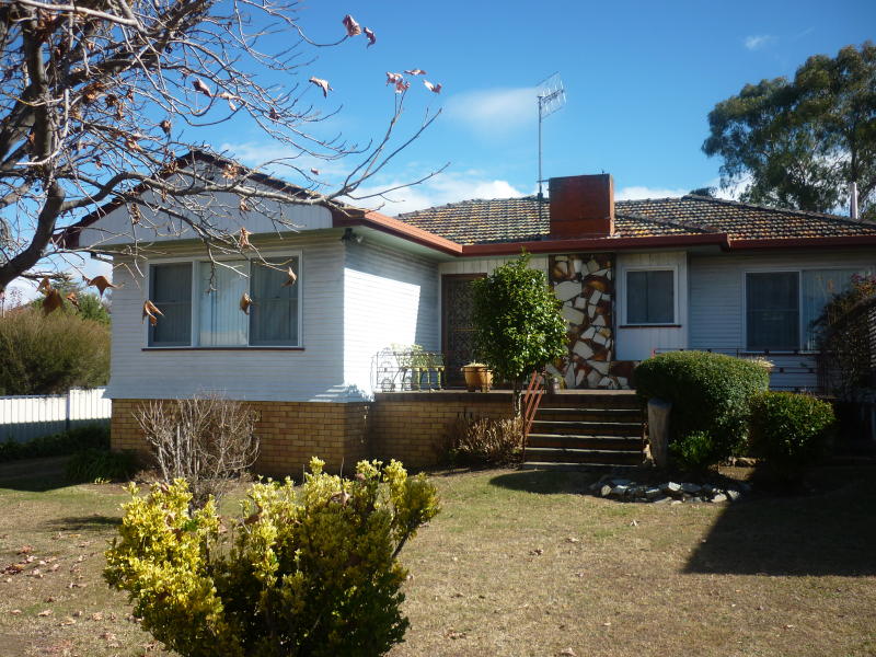 4 Taylor Street, Armidale, NSW 2350