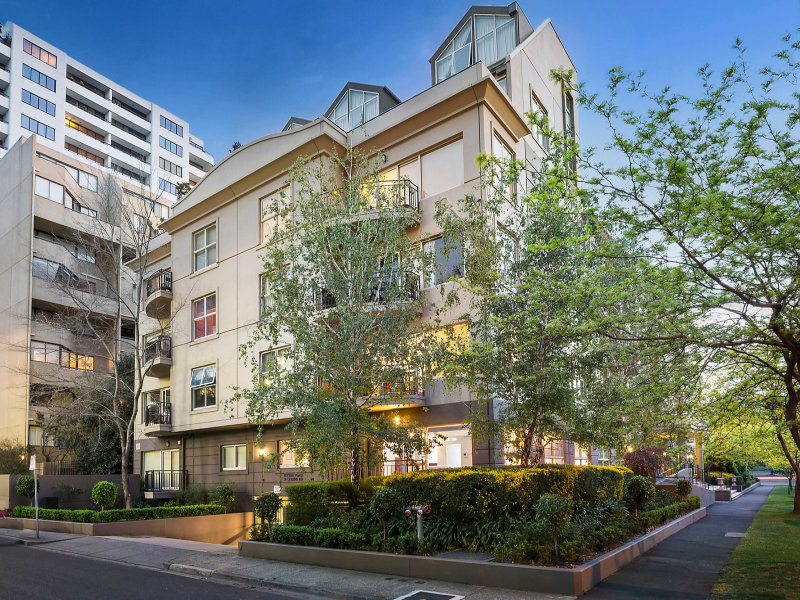 104/26 Queens Road, Melbourne, Vic 3004 Property Details