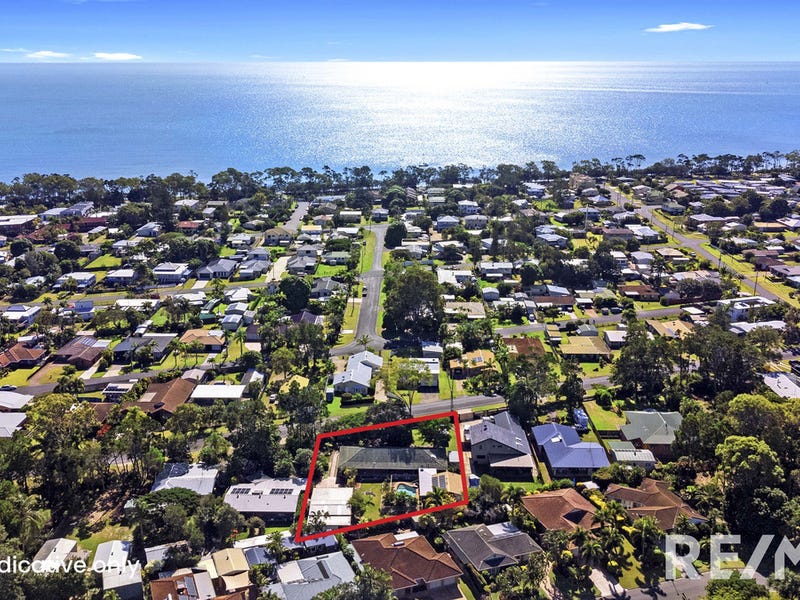 137 Truro Street, Torquay, QLD 4655