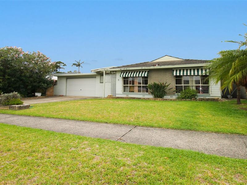 5 Craig Avenue, Moorebank, NSW 2170 Property Details